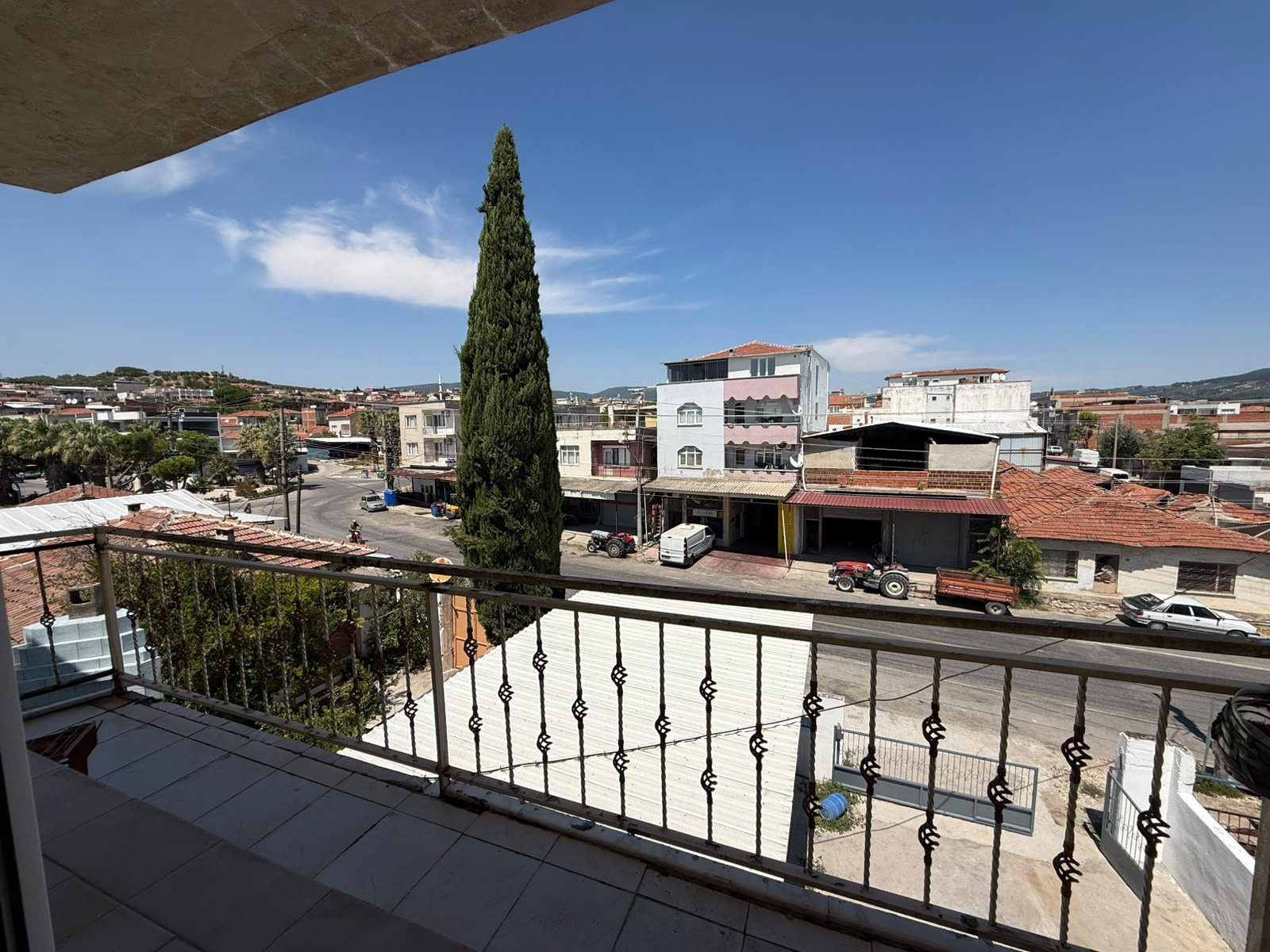 Zeytinliova Girişinde 2. Kat 120 m² Net 4+1 Daire | Arsa Hisseli