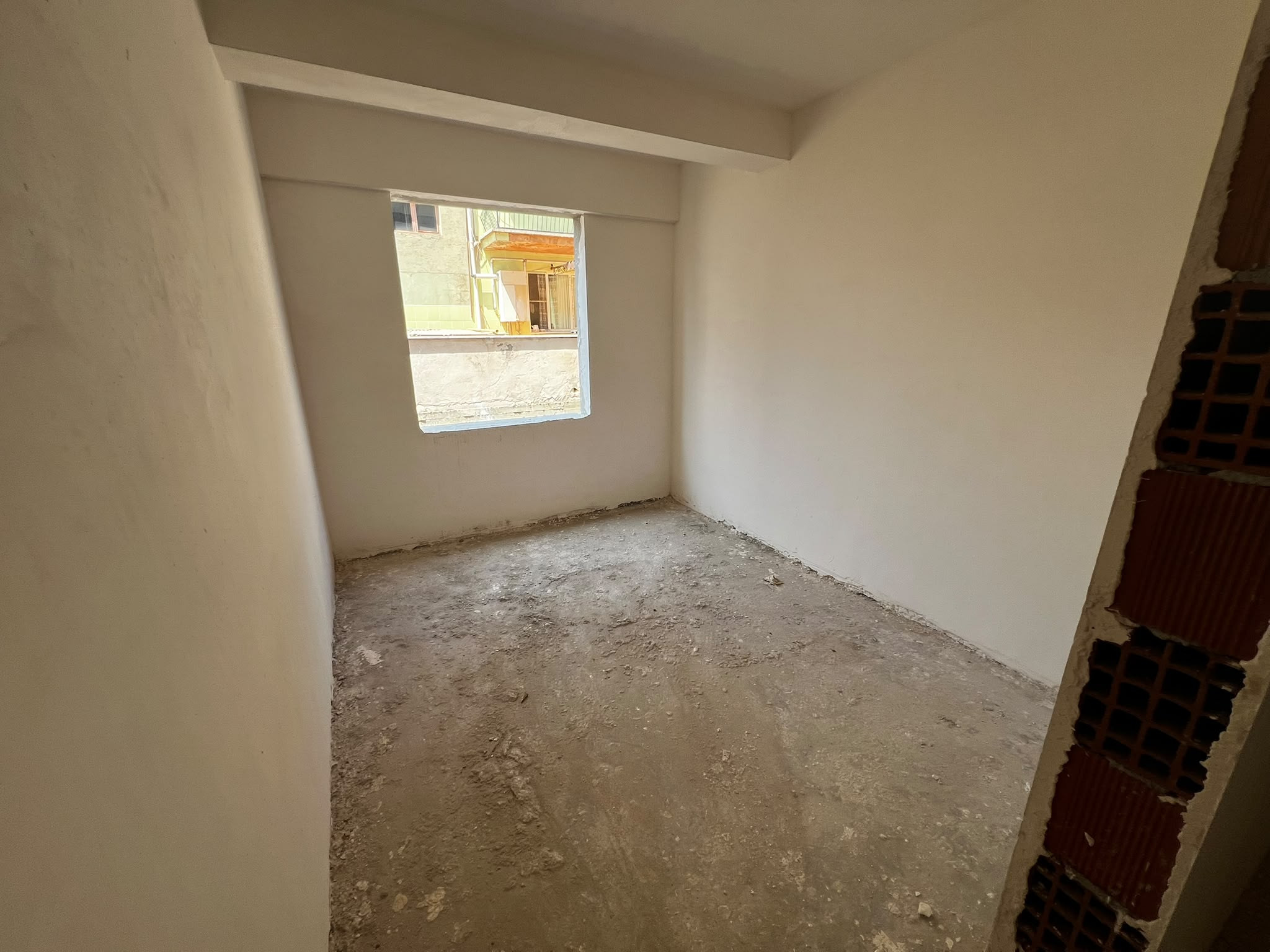Akhisar Seyitahmet Mahallesi'nde 2+1 Satılık 80 m² Daire | Kapalı Otoparklı | Asansörlü
