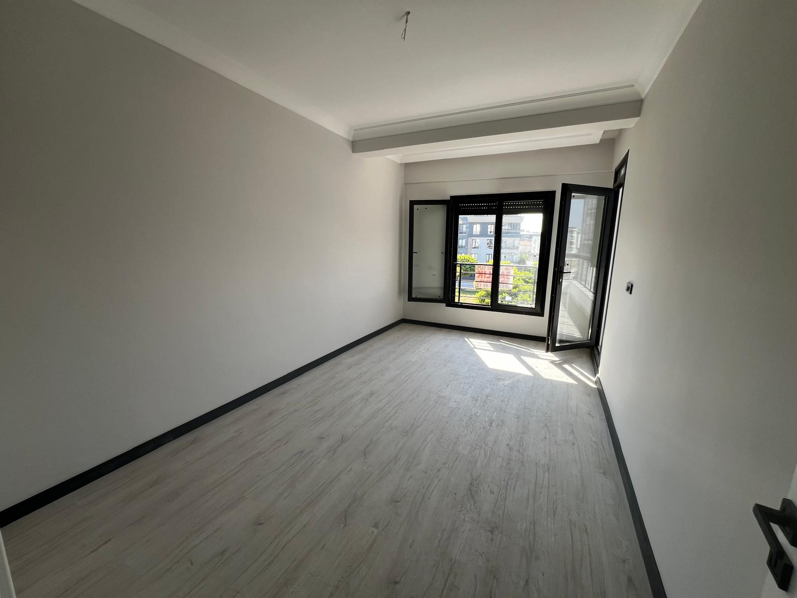 🏡 Akhisar'da Park Cepheli Ultra Lüks Sıfır 3+1 Daire | Kapalı Otoparklı
