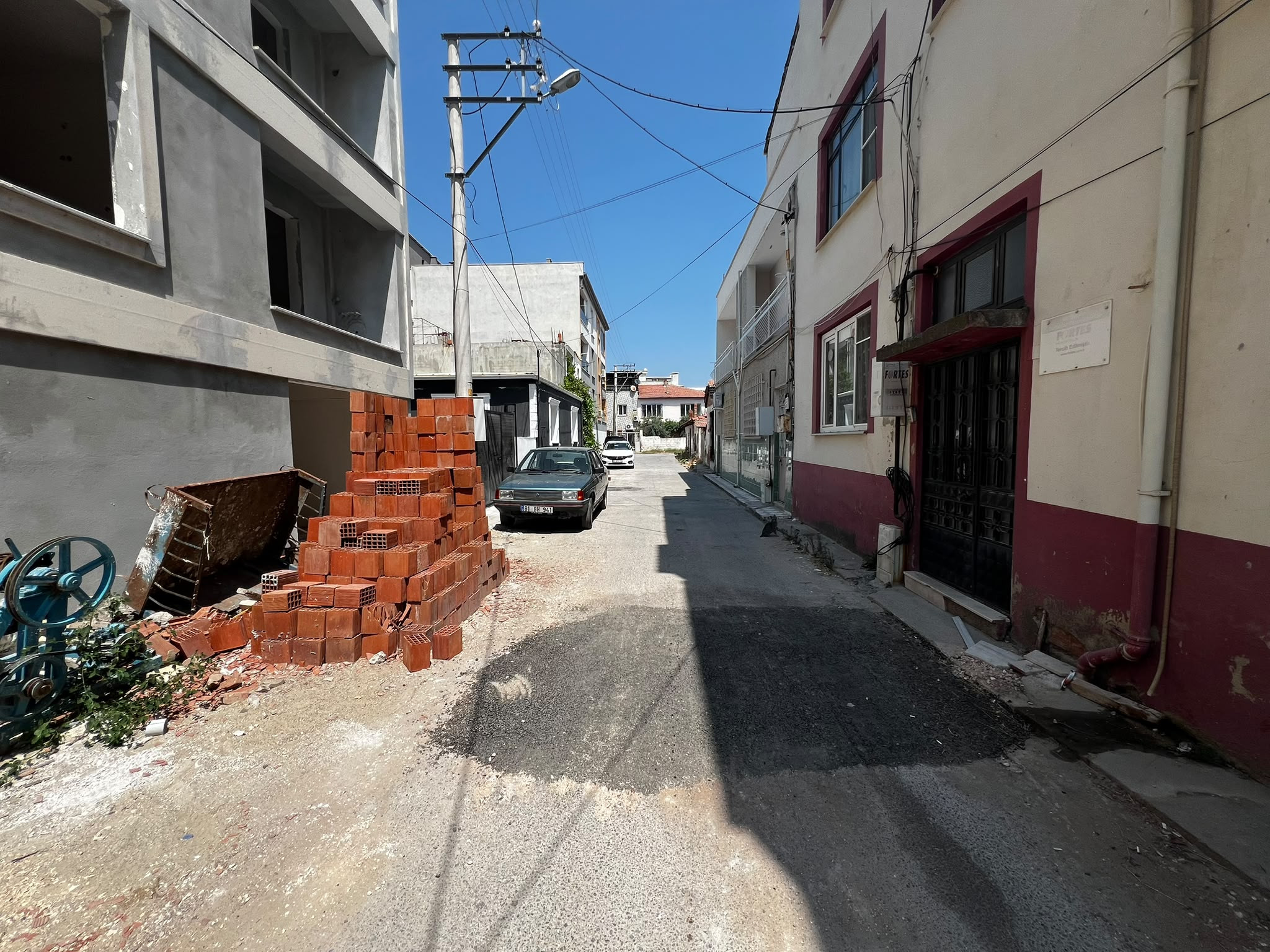Akhisar Seyitahmet Mahallesi'nde 2+1 Satılık 80 m² Daire | Kapalı Otoparklı | Asansörlü