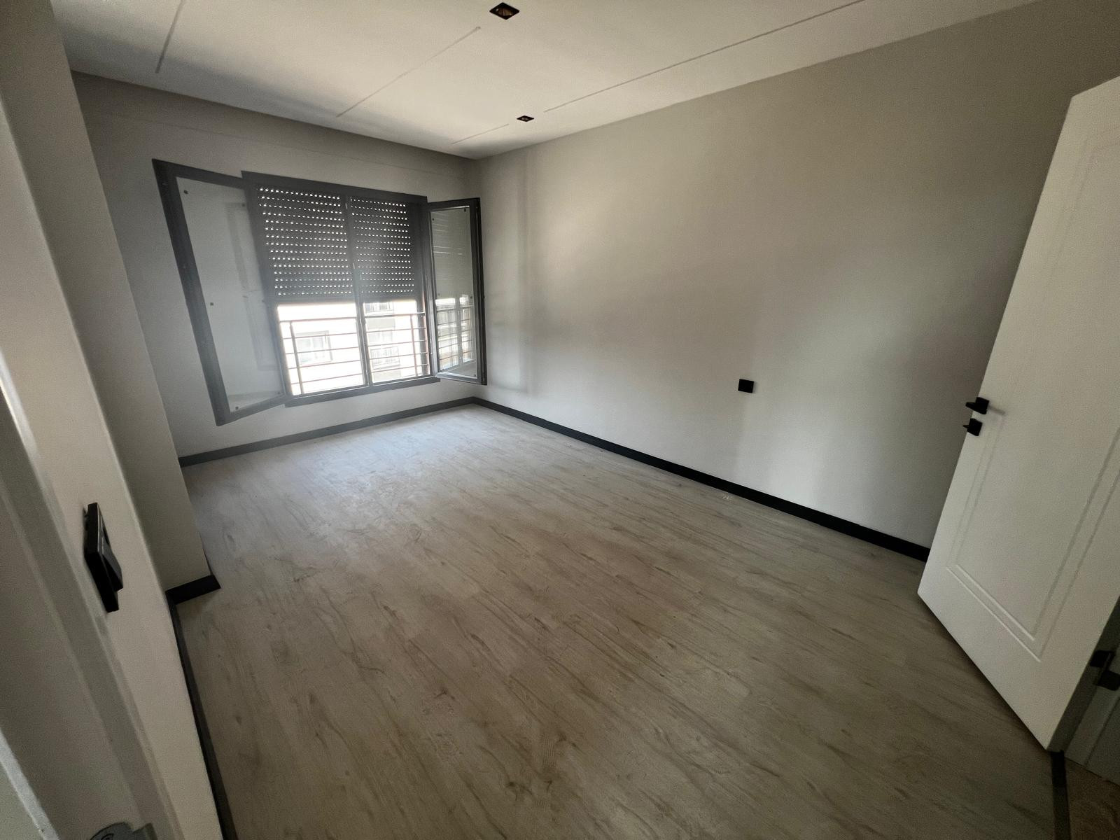 🏡 Akhisar'da Park Cepheli Ultra Lüks Sıfır 3+1 Daire | Kapalı Otoparklı