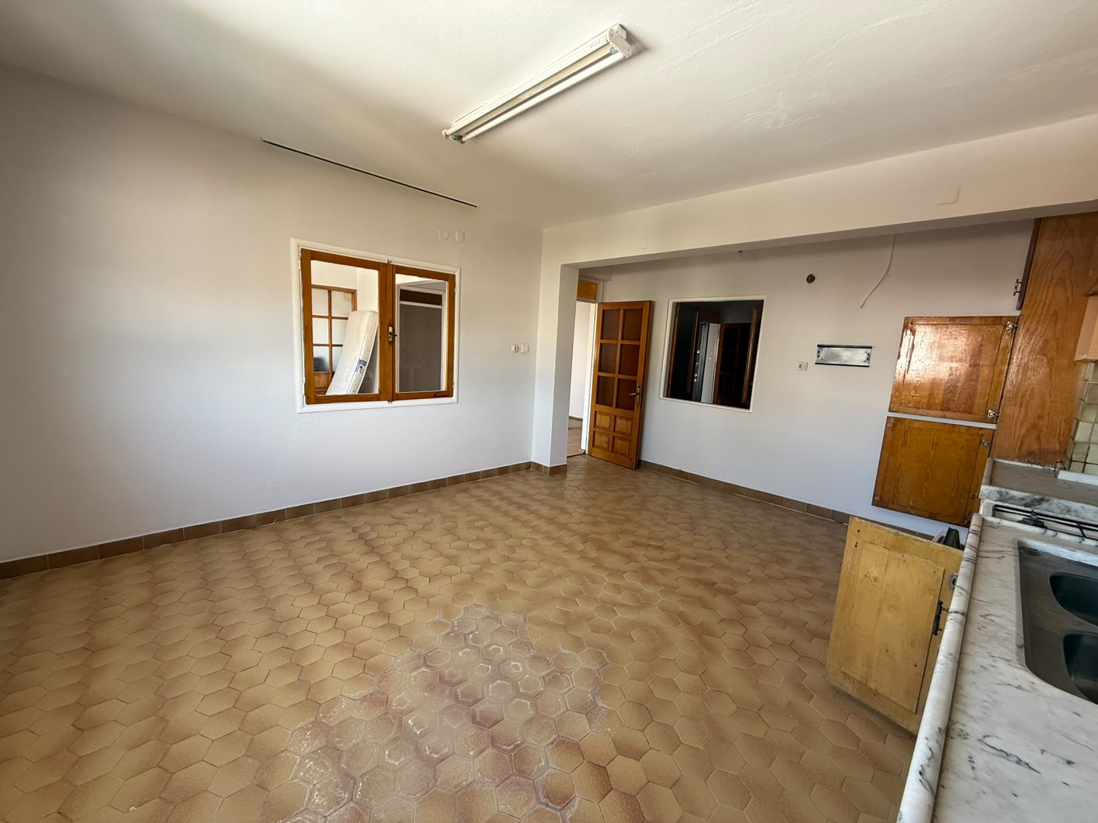 Zeytinliova Girişinde 2. Kat 120 m² Net 4+1 Daire | Arsa Hisseli